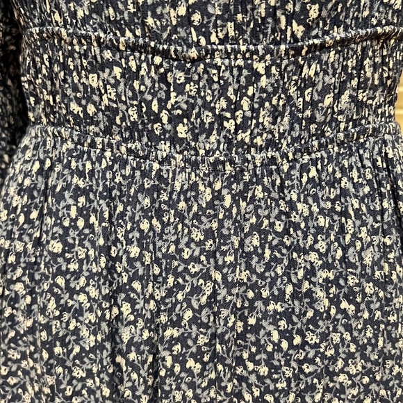 68. En Crème The Maggie Dress in Blue - Picture 13 of 17